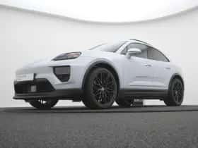 Porsche Macan (2026) thumbnail 22