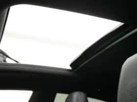 Porsche Macan (2026) thumbnail 30