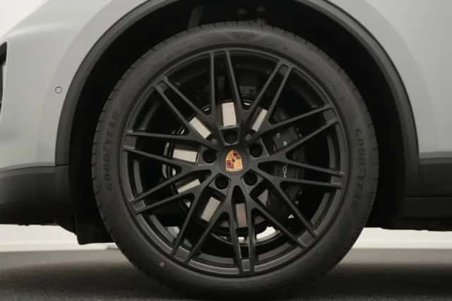 Porsche Macan (2026) thumbnail 4