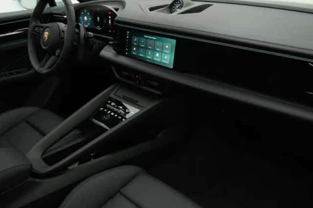 Porsche Macan (2026) thumbnail 6