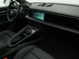 Porsche Macan (2026) thumbnail 6