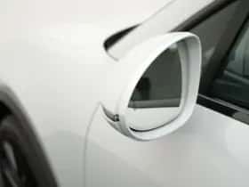 Porsche Macan (2026) thumbnail 8