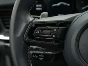 Porsche 911 (2021) thumbnail 53