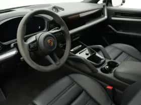 Porsche Cayenne (2024) thumbnail 5