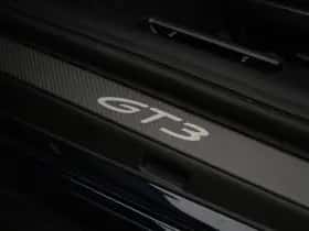 Porsche 911 (2026) thumbnail 30