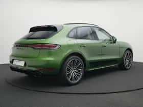 Porsche Macan (2020) thumbnail 3