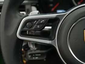 Porsche Macan (2020) thumbnail 36