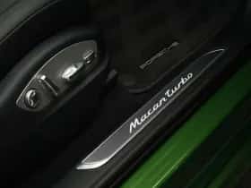 Porsche Macan (2020) thumbnail 47