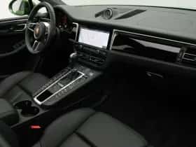 Porsche Macan (2020) thumbnail 48