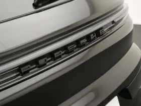 Porsche Cayenne (2025) thumbnail 11