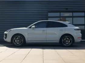 Porsche Cayenne (2024) thumbnail 2