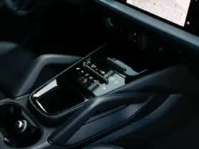 Porsche Cayenne (2024) thumbnail 30