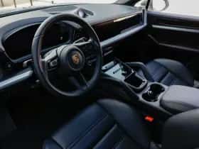 Porsche Cayenne (2024) thumbnail 5