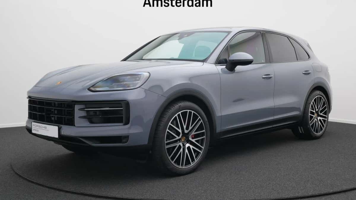 Porsche Cayenne (2023) — foto 1