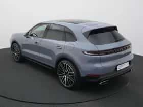 Porsche Cayenne (2023) thumbnail 14