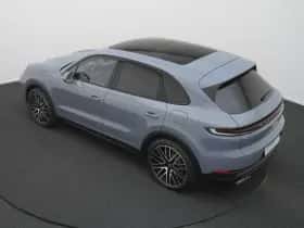 Porsche Cayenne (2023) thumbnail 18