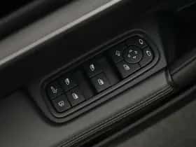 Porsche Cayenne (2023) thumbnail 22