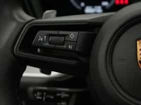 Porsche Cayenne (2023) thumbnail 35