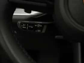 Porsche Cayenne (2023) thumbnail 36