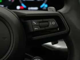 Porsche Cayenne (2023) thumbnail 37