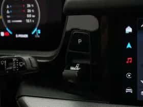 Porsche Cayenne (2023) thumbnail 40