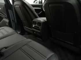 Porsche Cayenne (2023) thumbnail 52