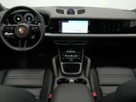 Porsche Cayenne (2023) thumbnail 7