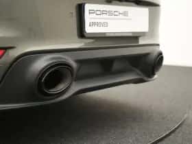 Porsche 911 (2023) thumbnail 11