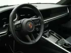 Porsche 911 (2023) thumbnail 17