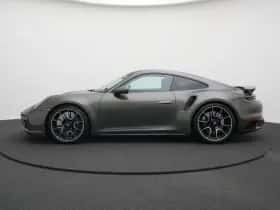 Porsche 911 (2023) thumbnail 18