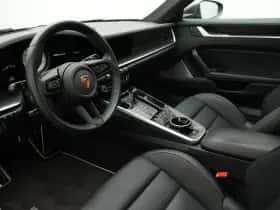 Porsche 911 (2023) thumbnail 5