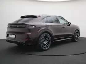 Porsche Cayenne (2026) thumbnail 3