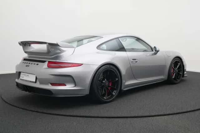 Porsche 911 (2015) thumbnail 3