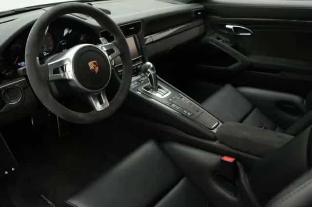 Porsche 911 (2015) thumbnail 5