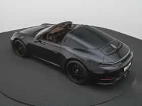 Porsche 911 (2026) thumbnail 9