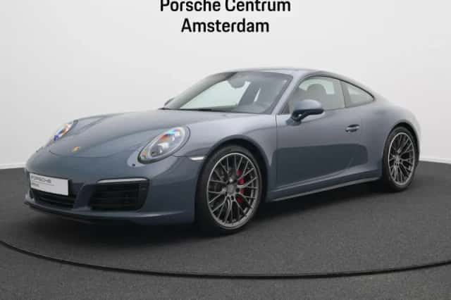 Porsche 911 (2016) thumbnail 1