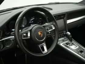 Porsche 911 (2016) thumbnail 17