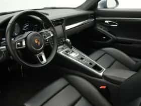 Porsche 911 (2016) thumbnail 4