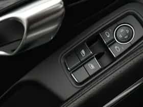 Porsche 911 (2016) thumbnail 38