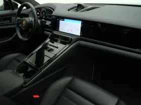 Porsche Panamera (2024) thumbnail 44