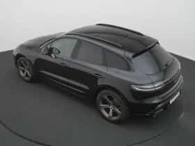 Porsche Macan (2022) thumbnail 20