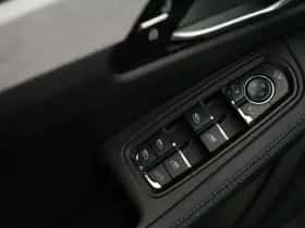 Porsche Macan (2022) thumbnail 30