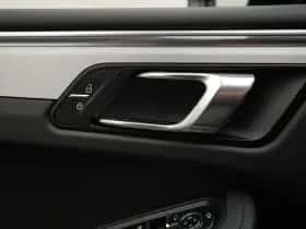 Porsche Macan (2022) thumbnail 31