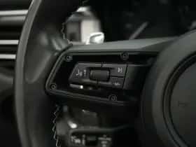 Porsche Macan (2022) thumbnail 38