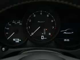 Porsche Macan (2022) thumbnail 43
