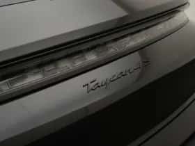 Porsche Taycan (2021) thumbnail 11