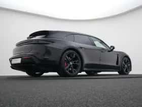 Porsche Taycan (2021) thumbnail 26