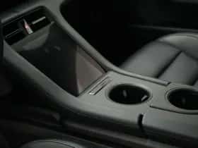 Porsche Taycan (2021) thumbnail 30