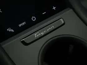 Porsche Taycan (2021) thumbnail 36