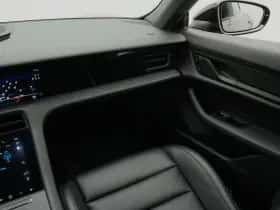 Porsche Taycan (2021) thumbnail 49